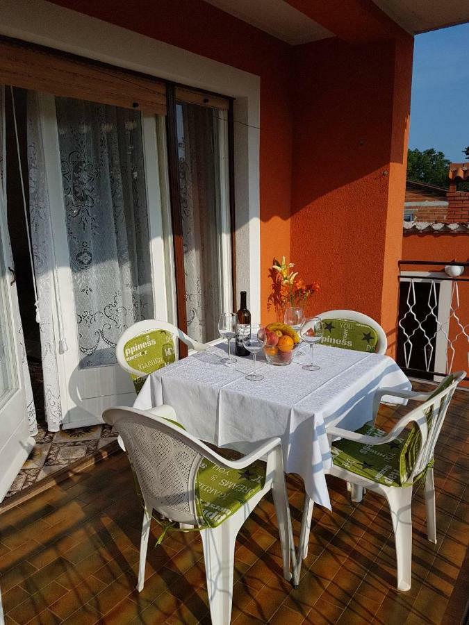 Apartment Parenzana Bibali 65 A 52460-Buje Exterior photo